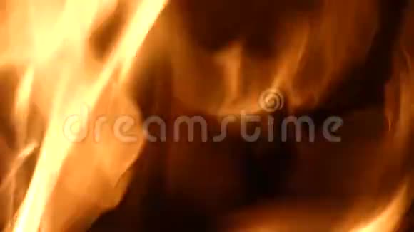 火灾背景火炉内炽热的火焰视频的预览图