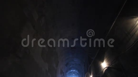 隧道过程视频的预览图