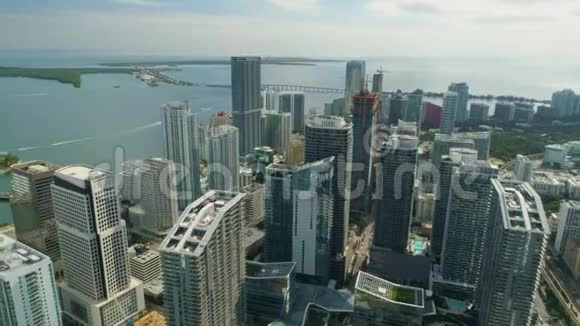 迈阿密鸟瞰大楼迈阿密河布里克尔和唐城视频的预览图