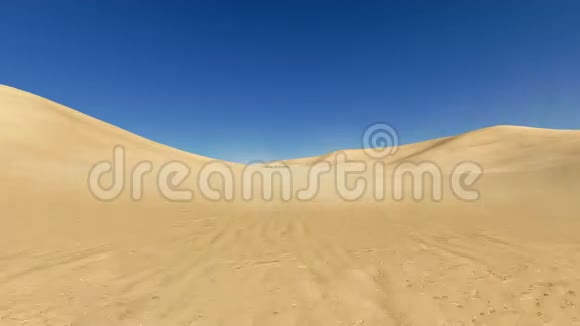 穿过沙地沙漠到绿洲视频的预览图