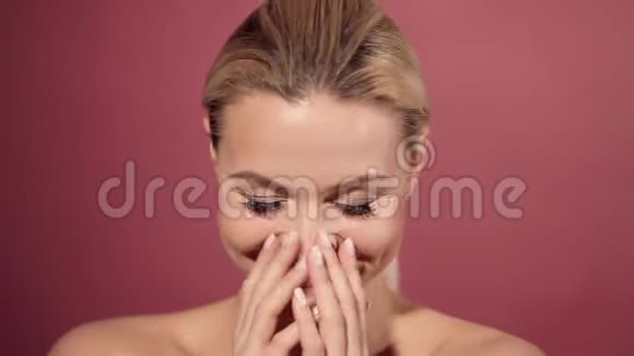 面护理和护肤健康美容理念视频的预览图