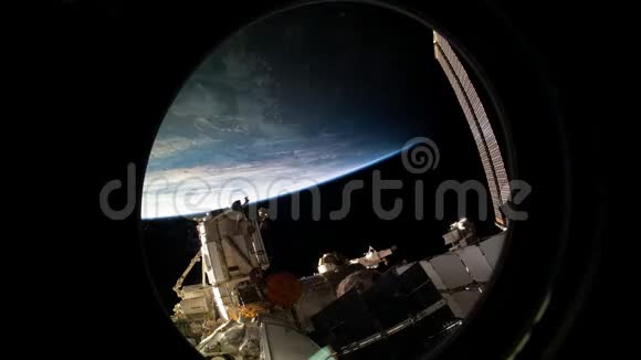 从国际空间站上看到地球夜间对行星地球的空间探索这段视频的元素由美国宇航局提供视频的预览图