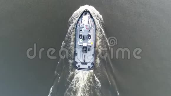 特拉华河杜格船的空中景观视频的预览图