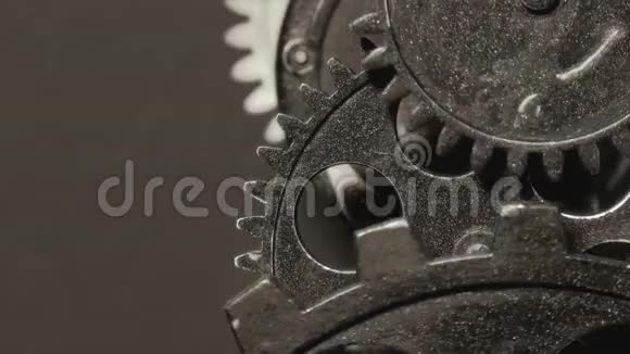 工业用生锈金属钟齿轮视频的预览图
