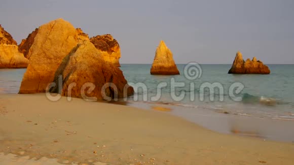 阿尔加维海滩马林哈视频的预览图