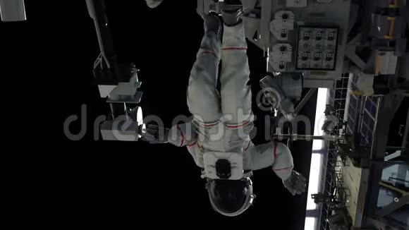 在国际空间站工作的宇航员逼真的4K动画视频的预览图