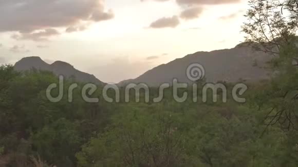 霍斯利山安得拉邦印度视频的预览图
