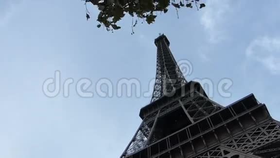 法国巴黎的埃菲尔铁塔视频的预览图
