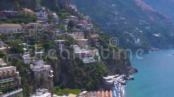 意大利波西塔诺度假村视频的预览图