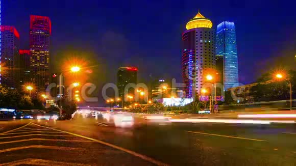 北京夜间国贸CBD的交通视频的预览图