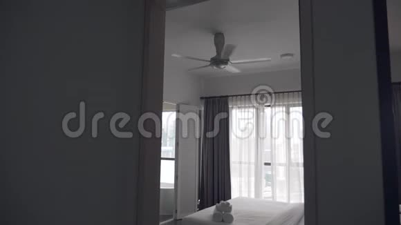 卧室内部装饰视频的预览图