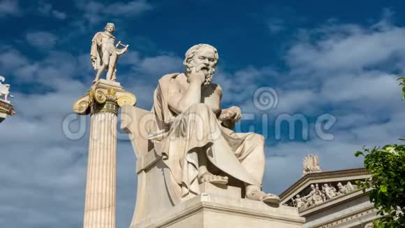 苏格拉底哲学家的经典雕像视频的预览图