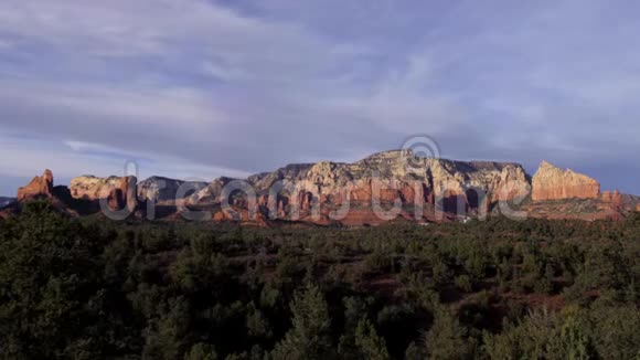 美国亚利桑那州塞多纳风景秀丽视频的预览图