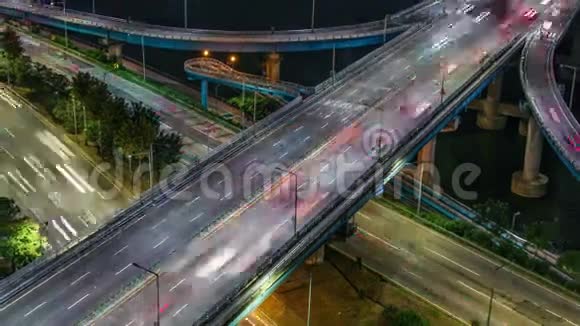 首尔市公路桥交通视频的预览图
