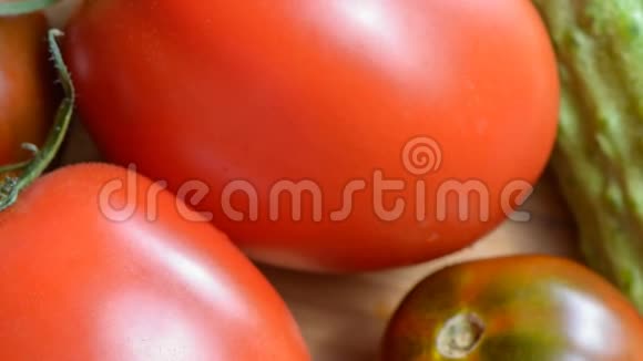 蔬菜西红柿和黄瓜视频的预览图