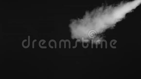 黑色背景上的白色水蒸气特写镜头4k视频的预览图