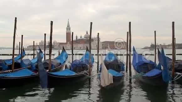 威尼斯贡多拉船视频的预览图