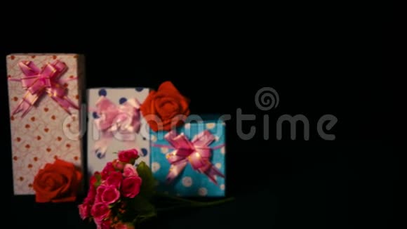 鲜花玫瑰礼盒情人节贺词视频的预览图