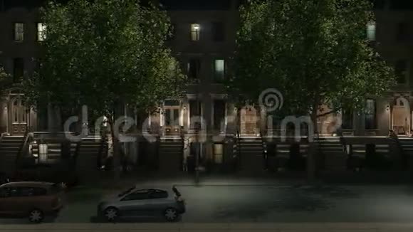 有公寓楼和汽车的夜街视频的预览图