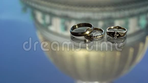 三枚结婚戒指视频的预览图