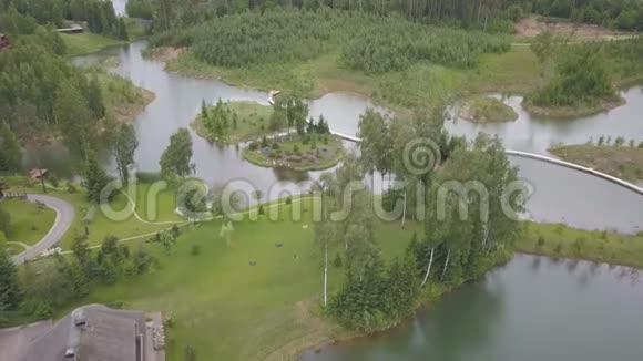 空中无人机顶景4K超高清视频拉脱维亚视频的预览图