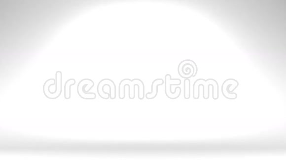 白色背景下的黄达鲁马玩偶与电影画面视频的预览图