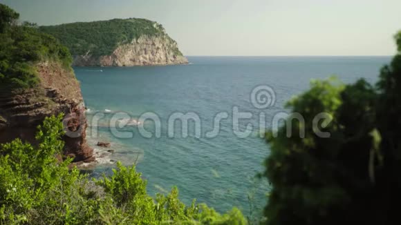 山和大海海岸景观黑山日视频的预览图