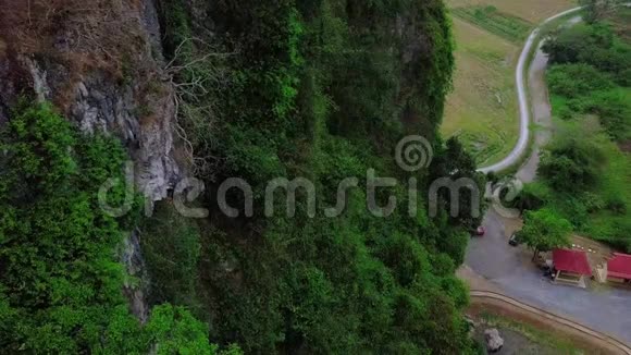 马来西亚山上的鸟瞰图视频的预览图