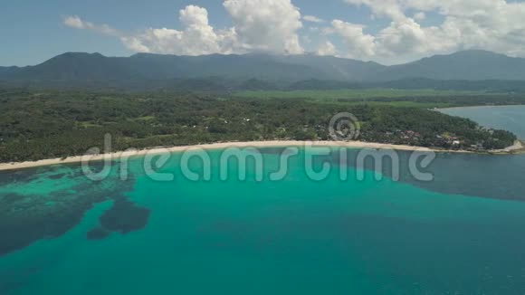 有海滩和大海的海景菲律宾吕宋视频的预览图