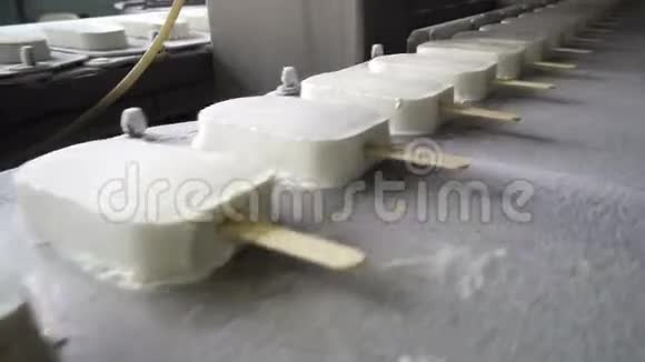 冰淇淋生产自动输送线视频的预览图