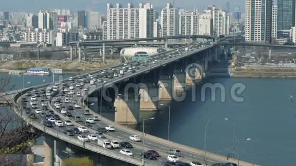 韩国首尔市的交通视频的预览图