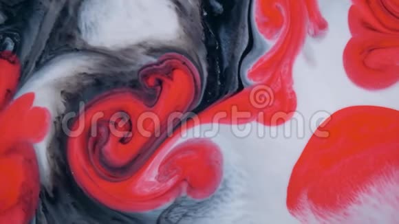 抽象红白混合油漆视频的预览图