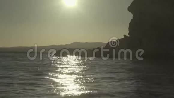 日落在海上沙姆沙伊赫埃及视频的预览图