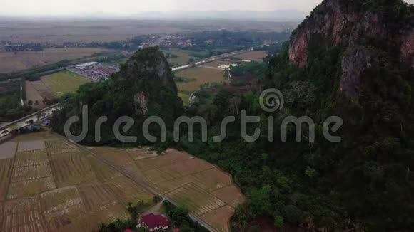 马来西亚基达山的鸟瞰图视频的预览图