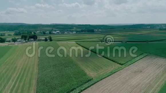 阿米什农村和农场由Drone看到视频的预览图