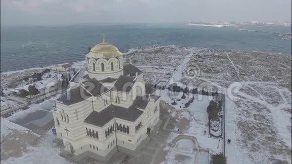 空中视频冬季切尔森纳和弗拉基米尔大教堂视频的预览图
