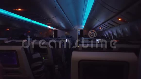 客机的内部视频的预览图