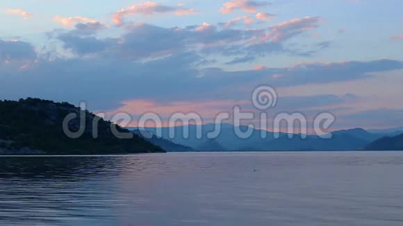 斯卡达尔湖日落视频的预览图