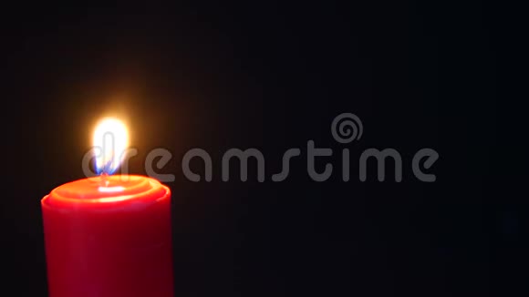 圣诞节蜡烛燃烧动画视频的预览图