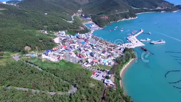 鸟瞰Ttangkkeut村海纳姆Jeollanamdo韩国亚洲视频的预览图