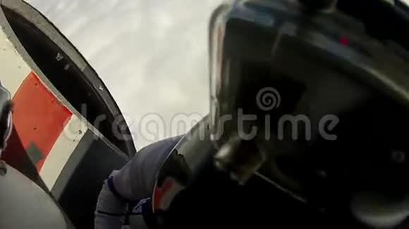 跳伞照片视频的预览图