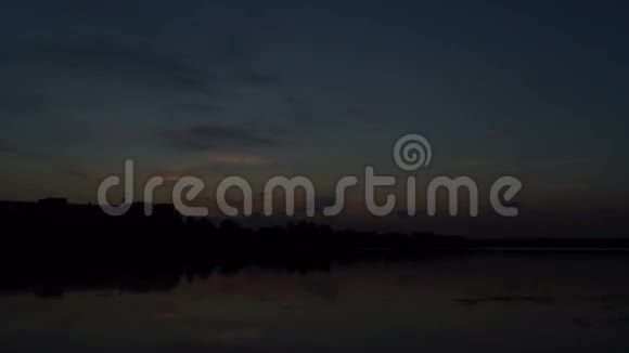 美丽的黎明湖视频的预览图