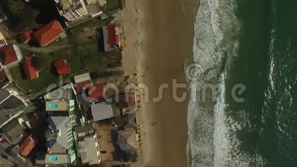鸟瞰英格莱斯海滩在弗洛里亚诺波利斯巴西2017年7月视频的预览图