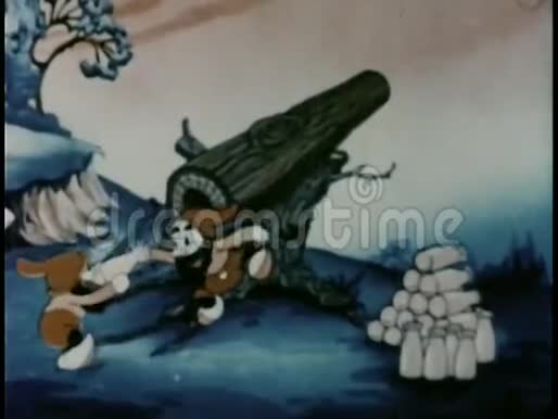 侏儒从大炮里射出奶瓶视频的预览图