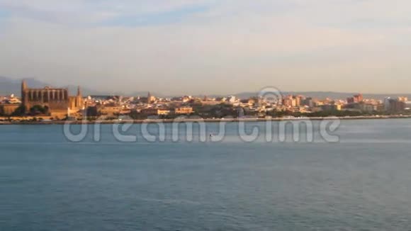 沿海城市西班牙帕尔马德马约卡视频的预览图