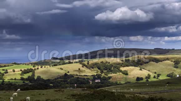 英国什罗普郡风景秀丽的高地山视频的预览图