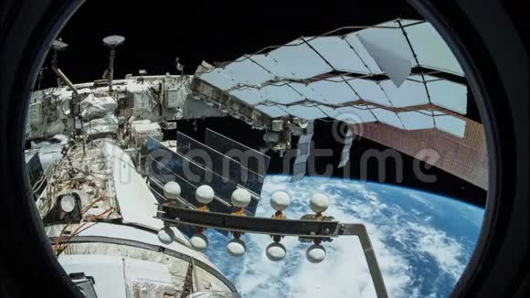 通过国际空间站国际空间站窗口看到的地球这幅图像的元素由美国宇航局提供视频的预览图