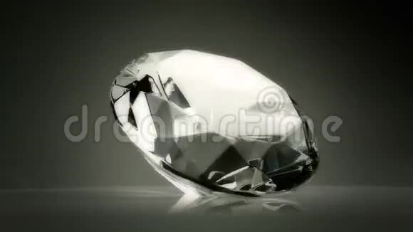 钻石石闪石宝石黑暗视频的预览图