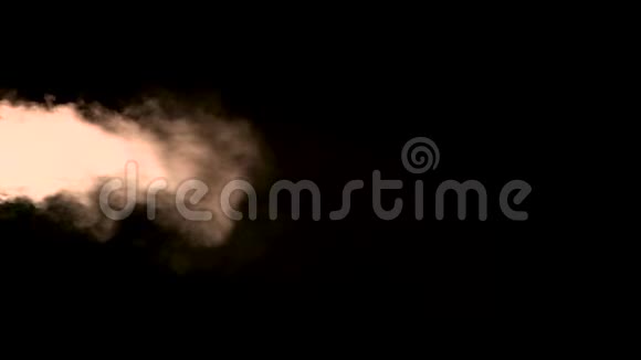 孤立的黑人工作室背景上的烟雾慢动作视频的预览图