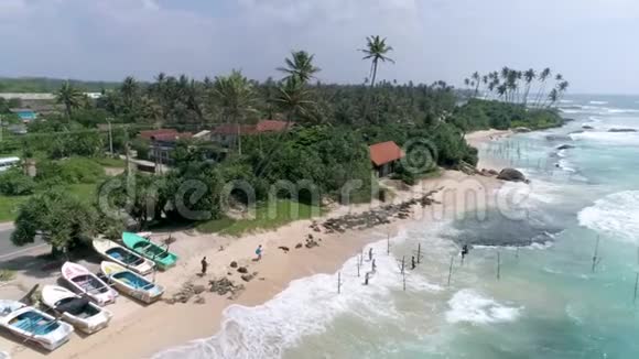 在天堂的斯里兰卡渔民视频的预览图